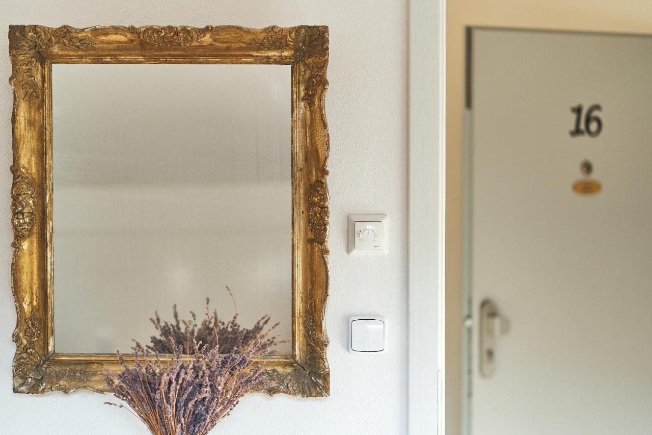 Apartman Newstalgie Mikulov Exteriör bild